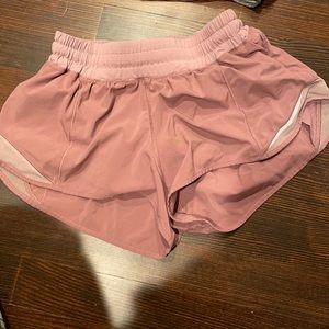 Lulu lemon pink hottie hot shorts